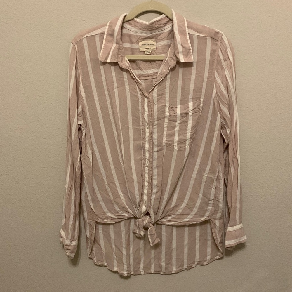 American Eagle Long Sleeve Button Down Blouse